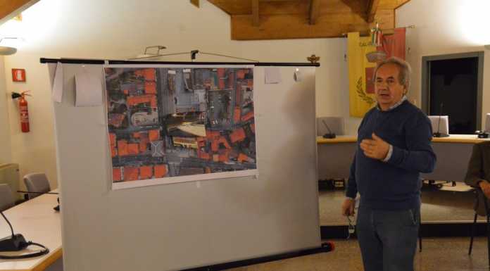 Calolzio. “Nuova” piazza Veneto, i commercianti chiedono parcheggi