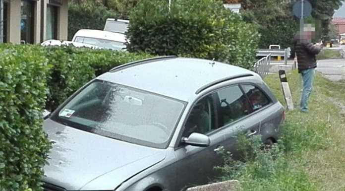 Olginate. Va fuori strada e finisce in una siepe, 62enne in PS