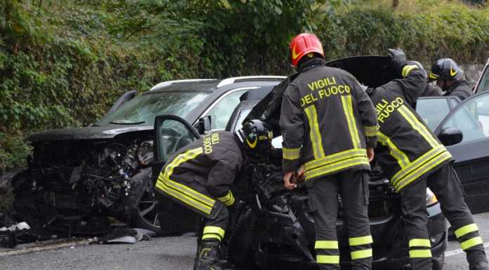 Vecchia Lecco – Ballabio: frontale fra due auto, tre feriti