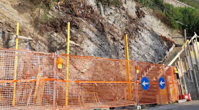 Fiumelatte: una nuova scala per raggiungere cimitero e sentiero