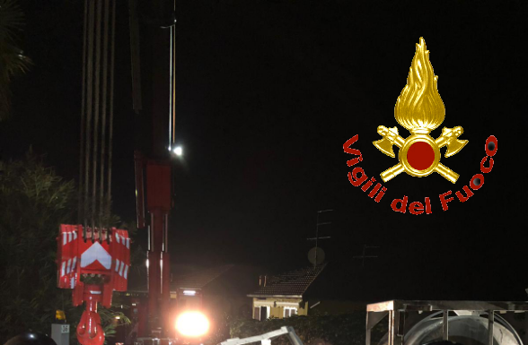 Camion perde il carico a Somana, strada chiusa tutta la notte