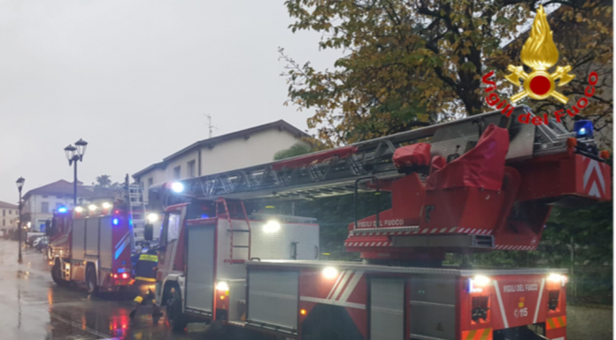 Molteno. Brucia la cucina, donna intossicata. Soccorsa dai pompieri