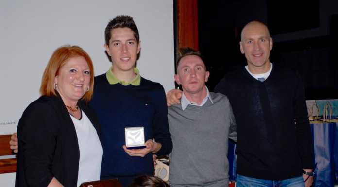 Grande festa alla cena sociale del bike team Formaggilandia2 Da sx il presidente Pizzo, Simone Petilli, il vicepresidente Tentori e il segretario Roberto Maggioni