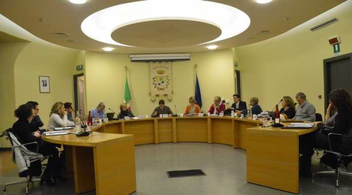 Olginate. Nella variazione di bilancio il tetto dell’Asl, asfalti e l’emergenza maltempo