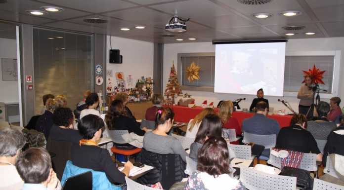 A Silea un corso di creatività natalizia, folta partecipazione degli insegnanti