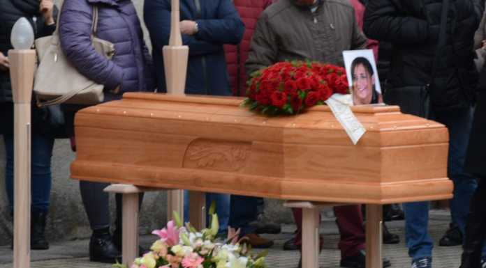 Malgrate. L’ultimo saluto a Elsa: “Continua a sorriderci da lassù”