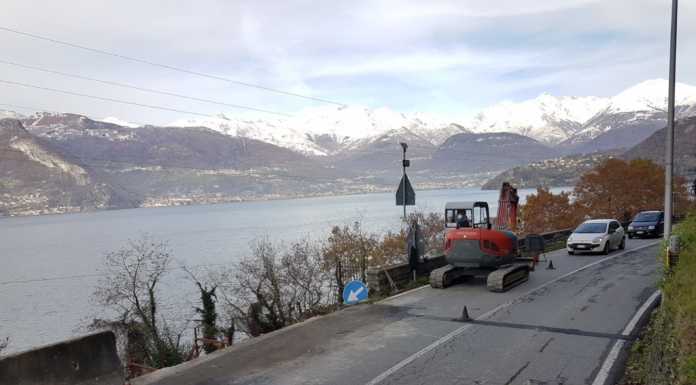Ultimi lavori sulla SP a Corenno, traffico a senso alternato