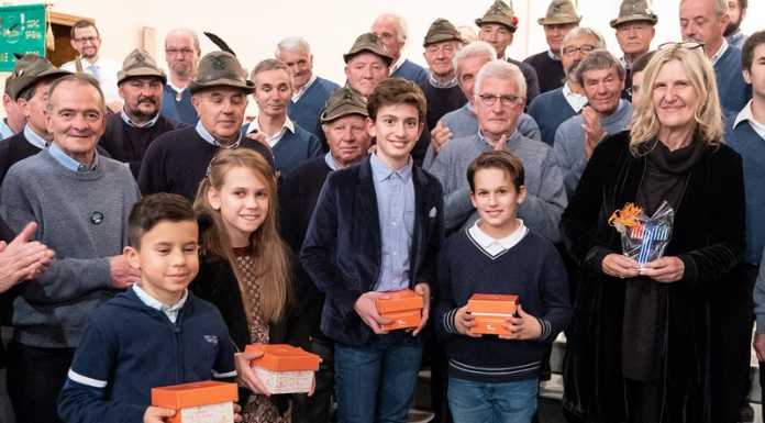 Via alla maratona Telethon. Oltre 1800 euro raccolti con la rassegna di cori Alpini