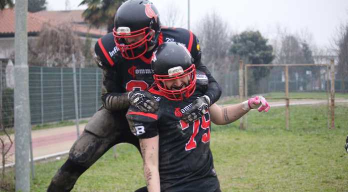 Football Americano. Commandos vittoriosi e già in semifinale