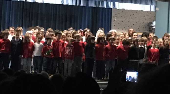 “Gli angeli dell’annuncio”, spettacolo di Natale della scuola di Malnago