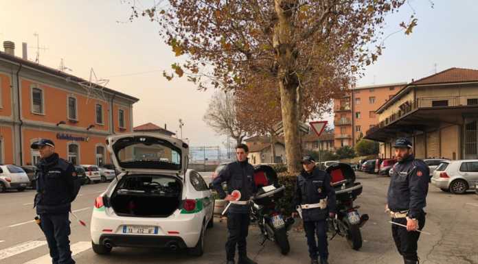 Calolzio. Stazione sotto osservazione, controlli della Polizia Locale