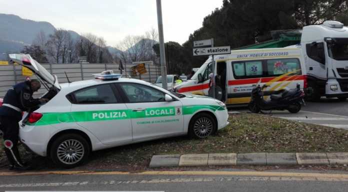 Calolzio. Scontro tra auto e moto al Lavello: soccorso 48enne