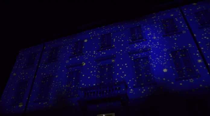 A Calolzio si respira aria di Natale, il comune illuminato… per le feste