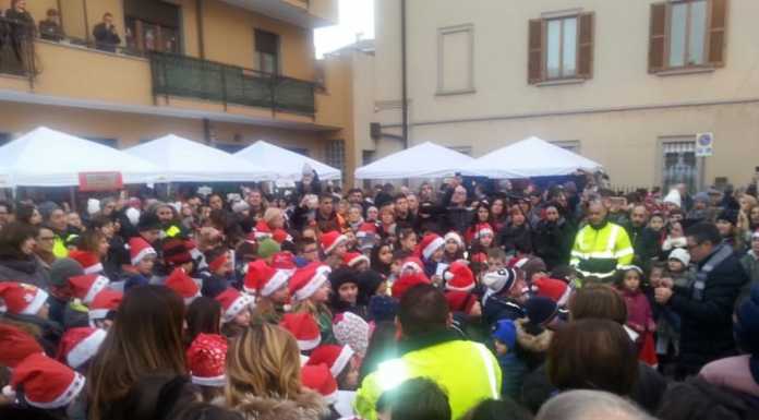 Dolzago, il mercatino di Natale fa il pienone: tanti i visitatori