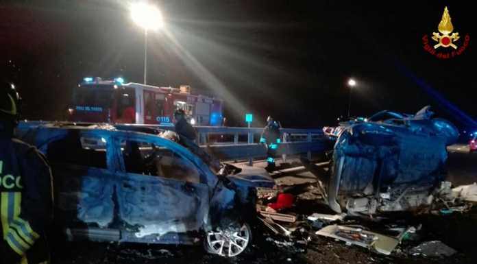 Dramma in Valtellina, sei morti in un frontale sulla Statale 38