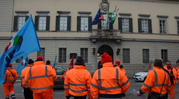 Raccolta rifiuti, l’assessore: “Confronto positivo con i sindacati”