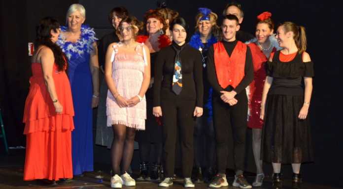 La scuola Carducci a teatro per sostenere CasAmica Lecco CasAmica Lecco Lecconotizie