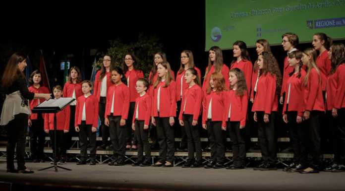 Messa in latino a Santa Marta con i pueri cantores