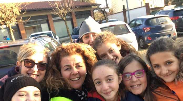 Missaglia. FuoriClasse al lavoro per la distribuzione del calendario 2019