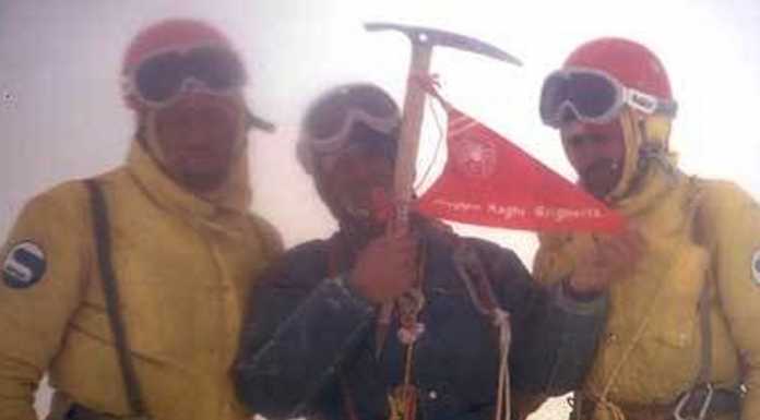 Il 17 gennaio una serata dedicata a Casimiro Ferrari Pino Negri, Casimiro Ferrari, Mario Conti in vetta al Cerro Torre 1974 800x600