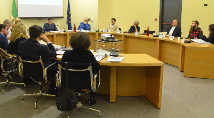 Rimpasto di giunta a Olginate. La minoranza: “Il burattinaio colpisce ancora”