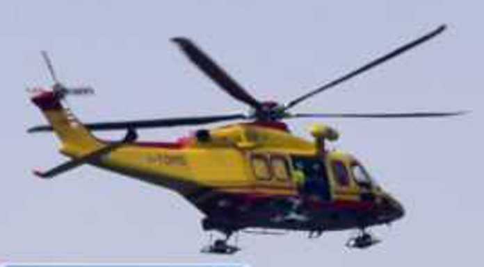 Esino, scivola e si infortuna alla schiena, 60enne elisoccorso