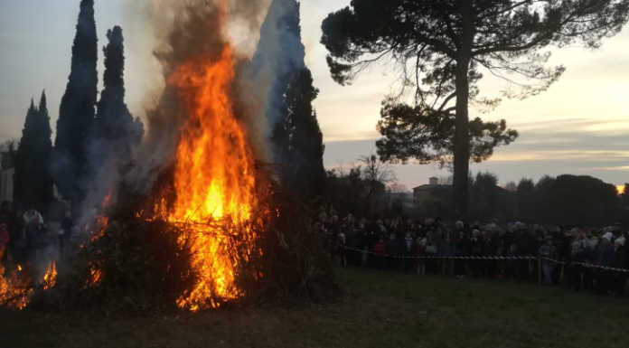 Merate, torna il 25 il tradizionale rogo della Giubiana