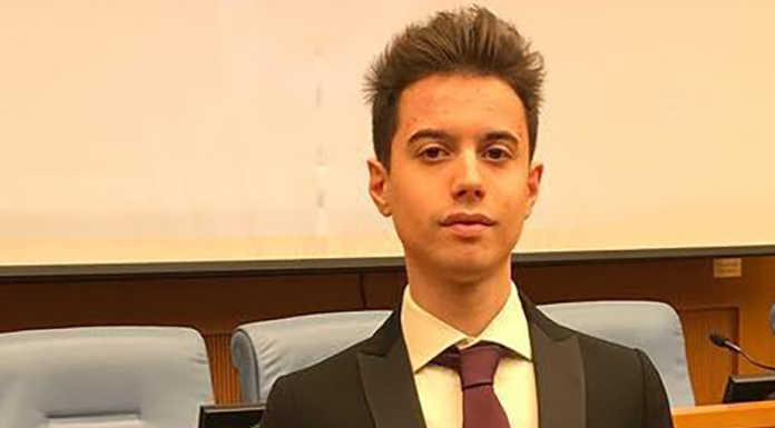 Mattia tra gli studenti migliori, premiato alla Camera con un master