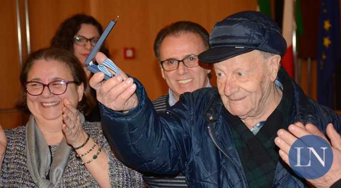 Sopravvissuto al lager, medaglia d’onore per Giuliano Maglia