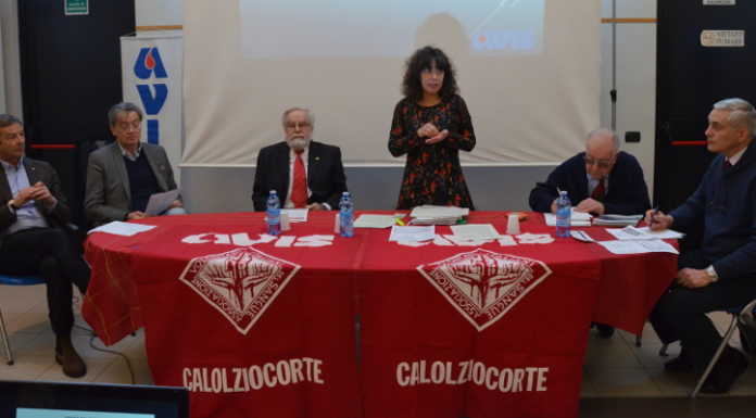 L’Avis Calolzio dona un defibrillatore al comune di Erve