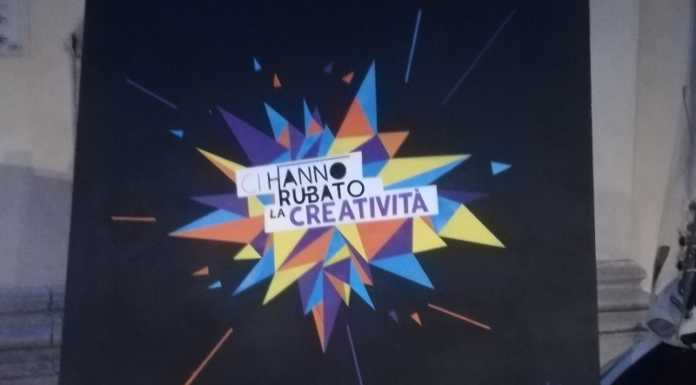 “Ritratti oltre lo sguardo”: i ragazzi del Viganò in mostra dopo il furto di pc