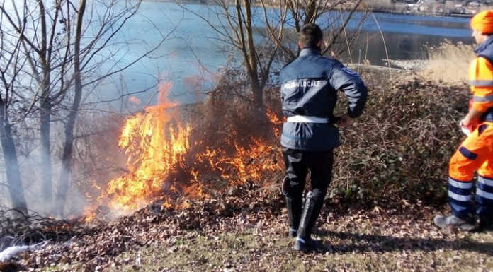 Incendio al Lavello, intervento di Polizia Locale e Vigili del Fuoco (FOTO e VIDEO)