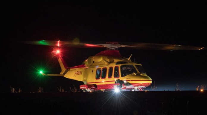 Grave incidente sulla SP72 ad Abbadia Lariana: ferite tre persone elisoccorso in volo notturno