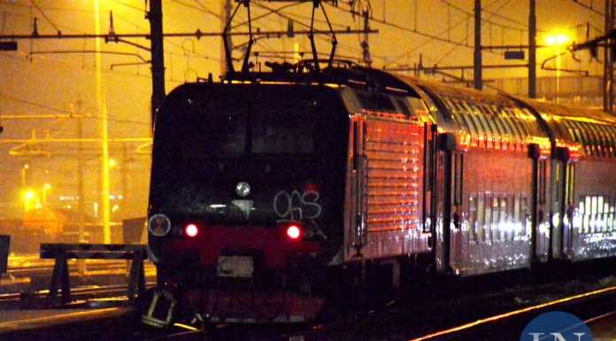 Colico: tenta di salire sul treno in corsa, è grave