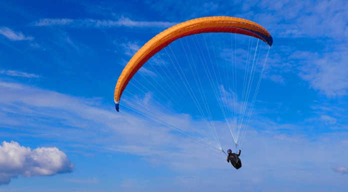 Parapendista precipita a Giumello, recuperato dall’elisoccorso parapendio