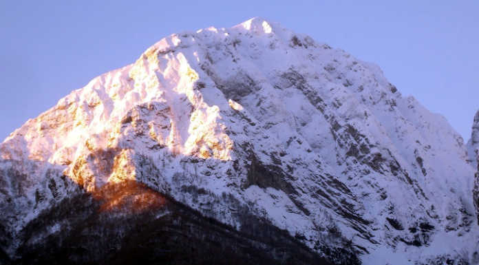 Alpinista incrodato sulla Parete Fasana in Grignone, elisoccorso dal Saf