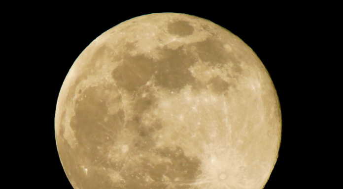 Stasera il cielo ci regalerà lo spettacolo della Superluna Blu Super Luna