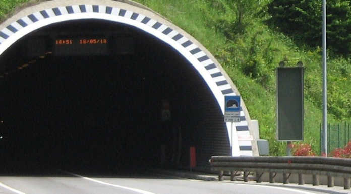 Fumi e miasmi dal tunnel, Simonetti chiede all’Arpa il campionamento