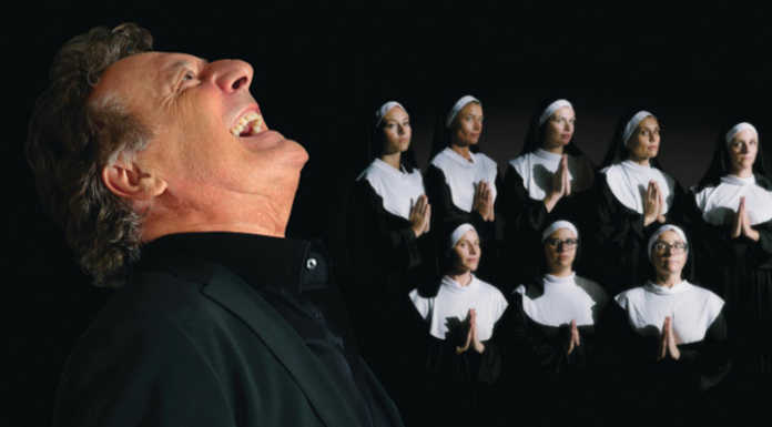 Teatro. Enzo Iacchetti venerdì sul palco a Valmadrera