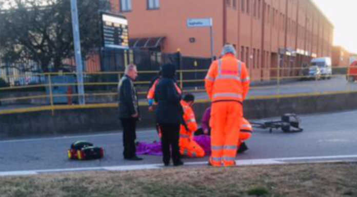 Merate, ciclista investito alla rotonda di via Laghetto