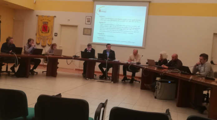 Osnago, clima teso sul bilancio. Minoranza: “Vendiamo la Cassinetta”