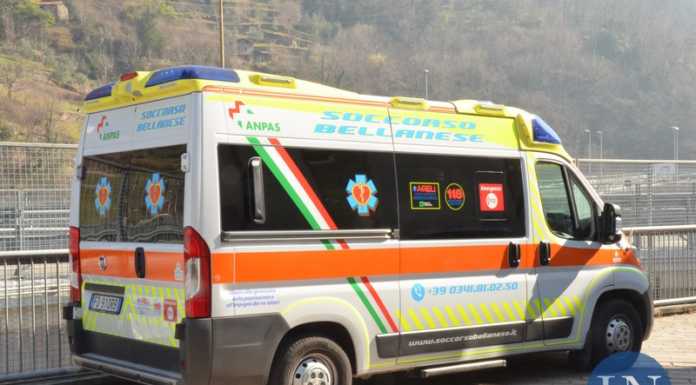 Ciclista 52enne urtato accidentalmente da un altro biker: finisce in ospedale Soccorso Bellanese