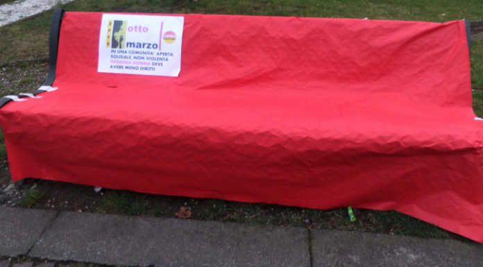 L’8 marzo di Cambia Calolzio: “Panchina rossa contro la violenza sulle donne” Cambia Calolzio Panchina rossa