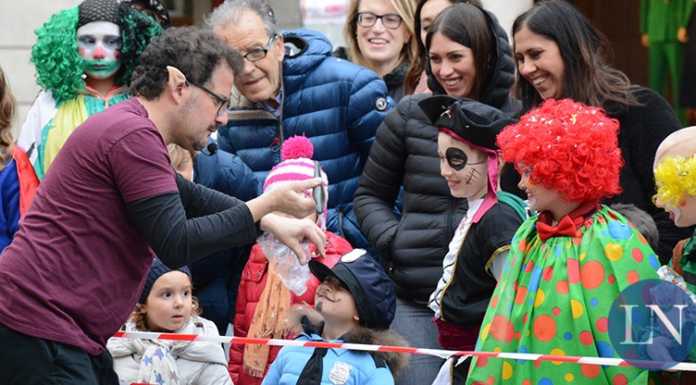 Lecco. In attesa della sfilata, il Carnevale dei bambini