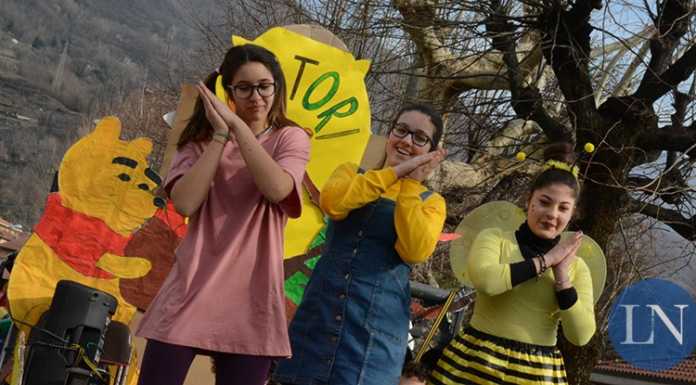 Mandello. Centinaia in maschera alla sfilata di Carnevale