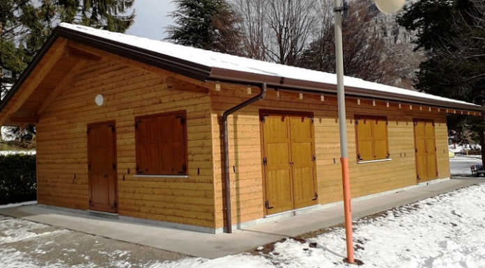 Ballabio. Taglio del nastro per la nuova casetta in legno al parco Grignetta