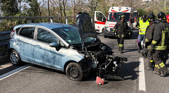 SS36. Incidente nel pomeriggio sul lago e cantiere. Rientro da bollino “rosso”