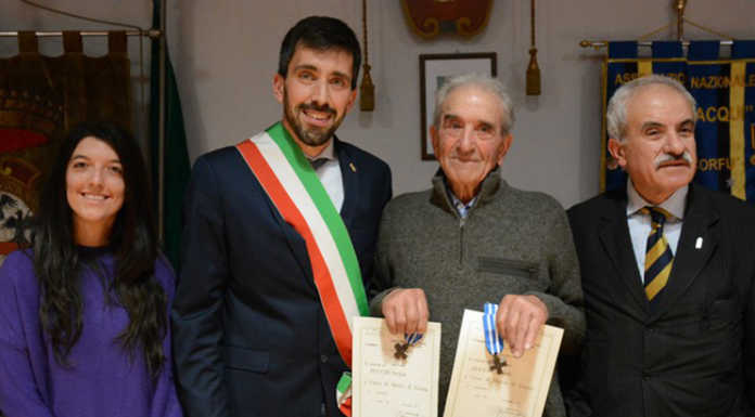 Mandello, due croci al valore per il reduce Michele Zucchi