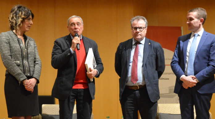 Leggermente. Pietro Grasso, l’album di una vita passata a lottare contro la mafia