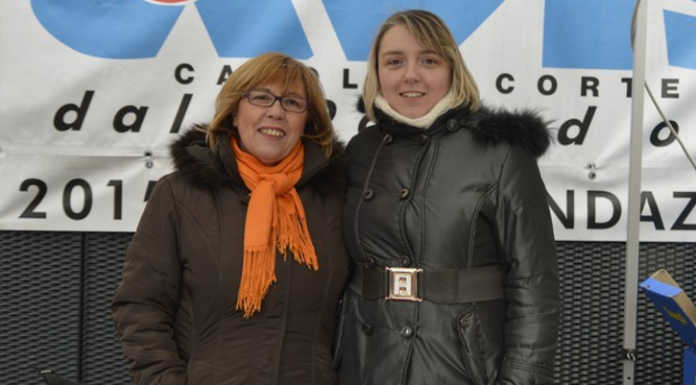 Pro Loco Calolzio, Tiziana Esposito cede il testimone a Simona Bonacina Tiziana Esposito e la nuova presidente della Pro Loco Simona Bonacina